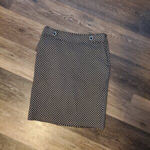 Women's Rafaella Skirt. Size 8, Black Geo design. Lined, side zip, Excellent Con